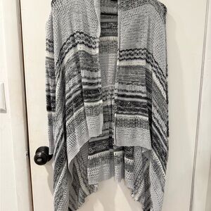 Almost Famous Gray Patterned Women's Cardigan